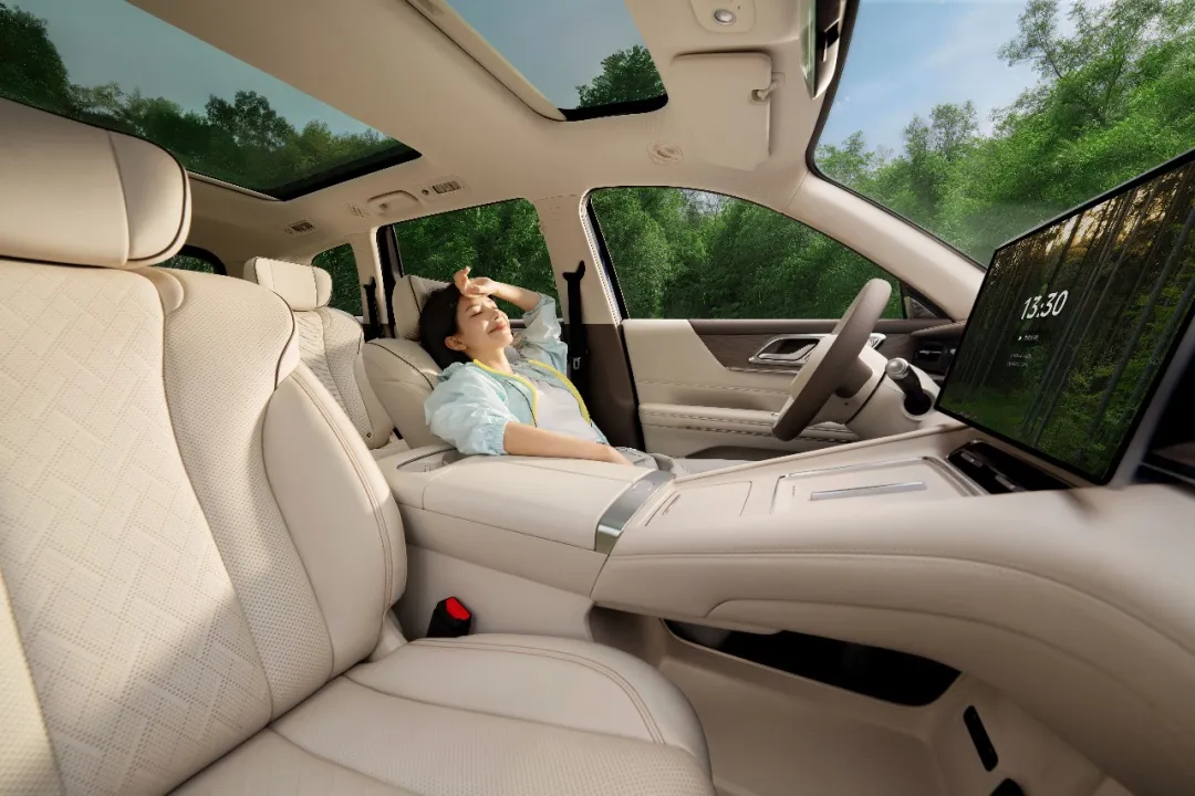 WULING Starlight L: confortul de familie la un nou nivel